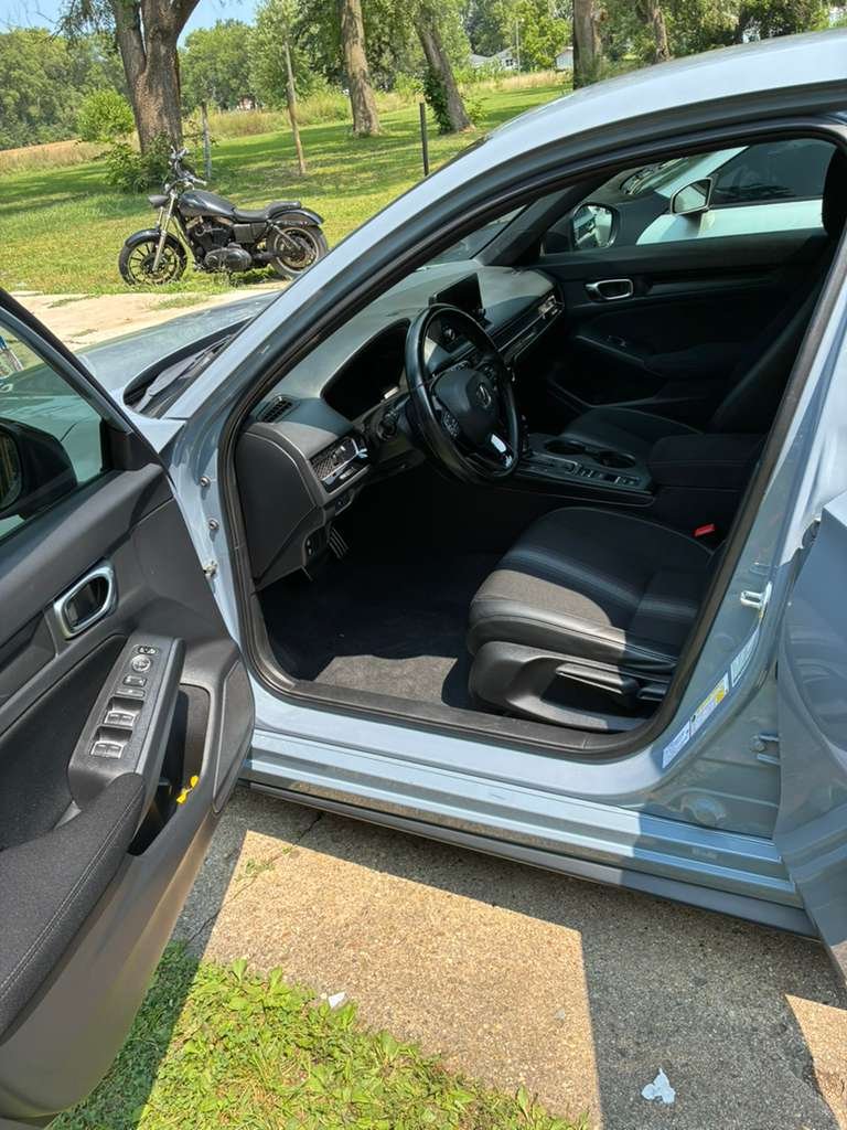 Front Cabin — After - Reflejo Elemental Auto Detailing